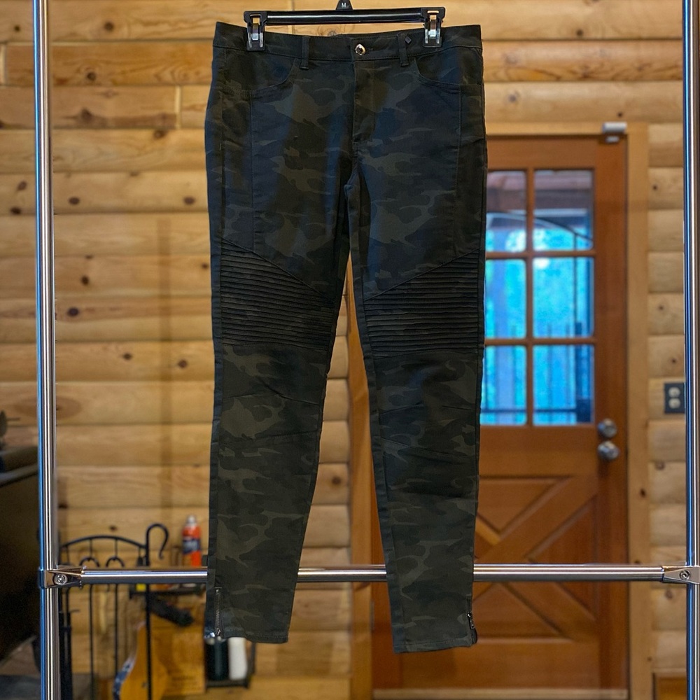 Zara camo jeans
